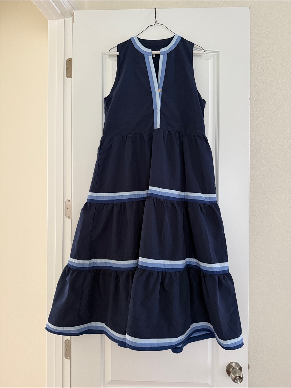 TCEC WOMENS Tiered Sleeveless Dress with Light Blue Trim Medium